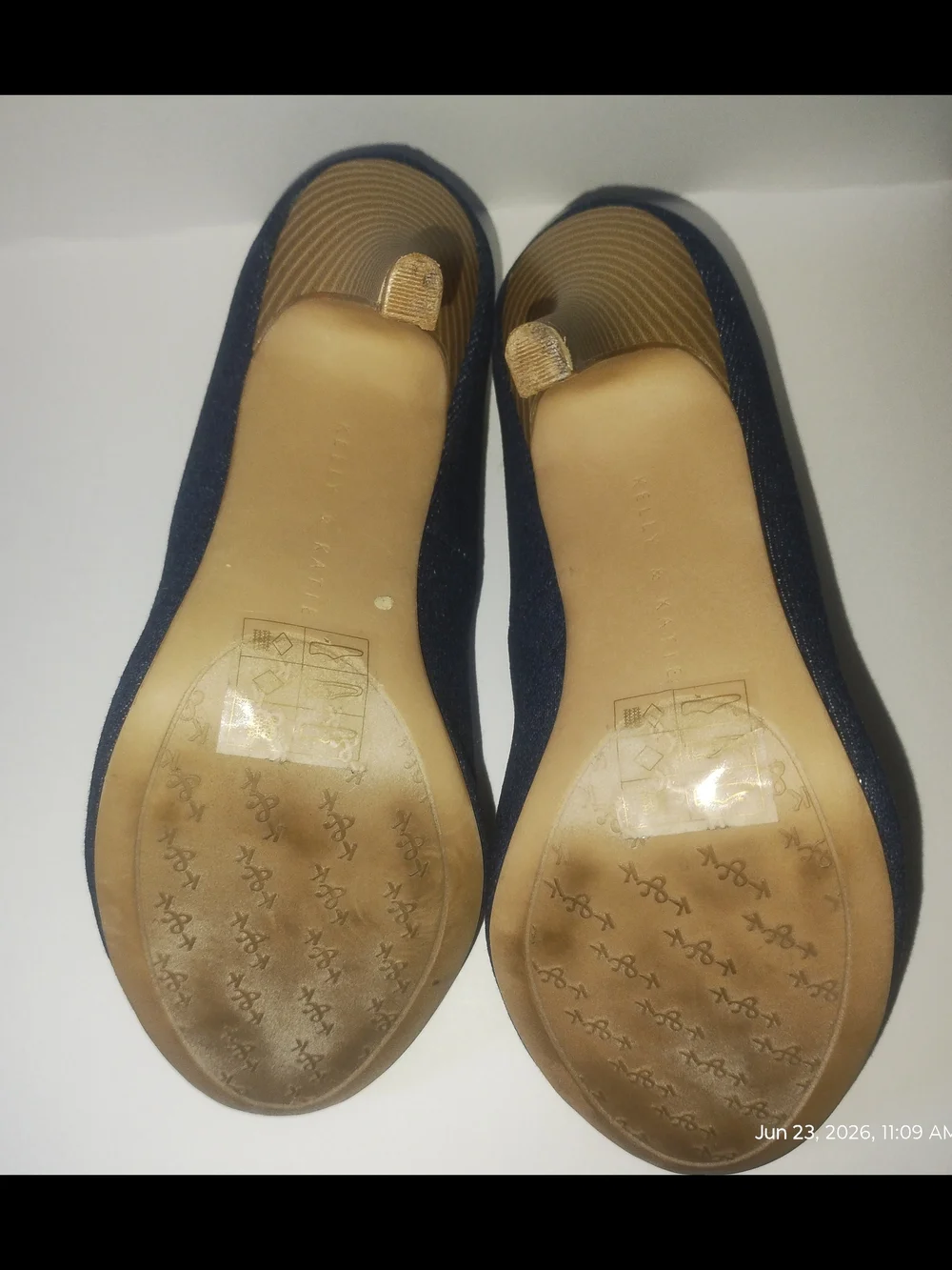 Kelly & Katie Size 7.5 denim Heel